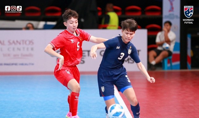 Người hâm mộ Thái Lan sau trận thua tuyển futsal nữ Việt Nam: Bóng đá của chúng ta đang xuống đáy ảnh 2