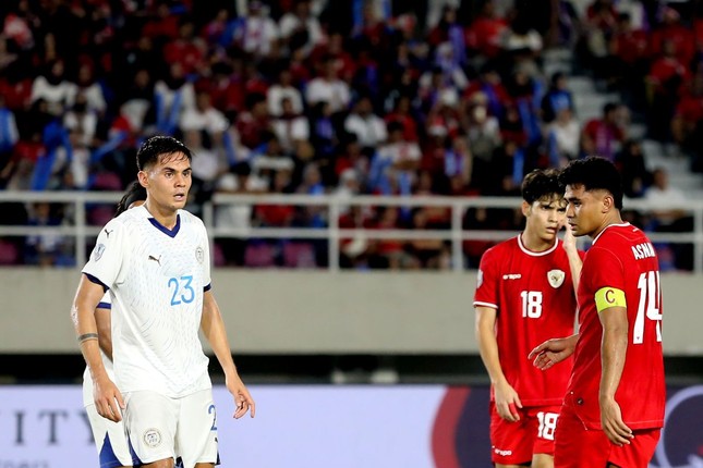 Nghi vấn tuyển thủ Philippines bị CLB Indonesia cắt hợp đồng vì loại Indonesia khỏi ASEAN Cup ảnh 1