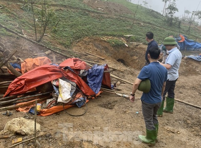 Vụ khai thác vàng trái phép ở Yên Bái: Công an vào cuộc điều tra ảnh 9
