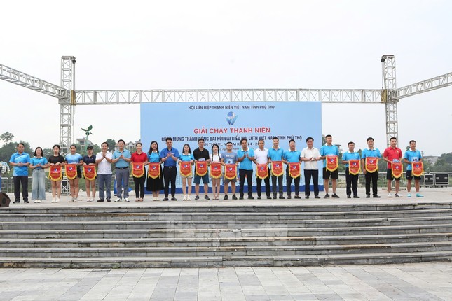 Gần 800 vận động viên tham gia giải việt dã thanh niên ảnh 1