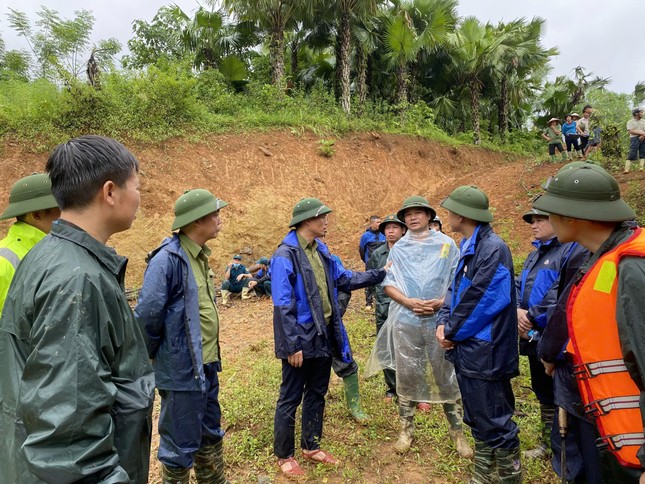 Lũ quét kinh hoàng vùi lấp toàn bộ một thôn tại Lào Cai: 15 người chết, hơn 100 người mất tích ảnh 10