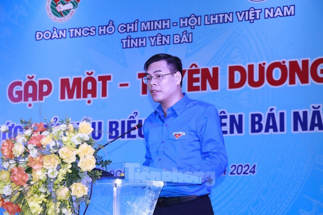 Hội LHTN Việt Nam tỉnh Yên Bái dâng hương Chủ tịch Hồ Chí Minh ảnh 14