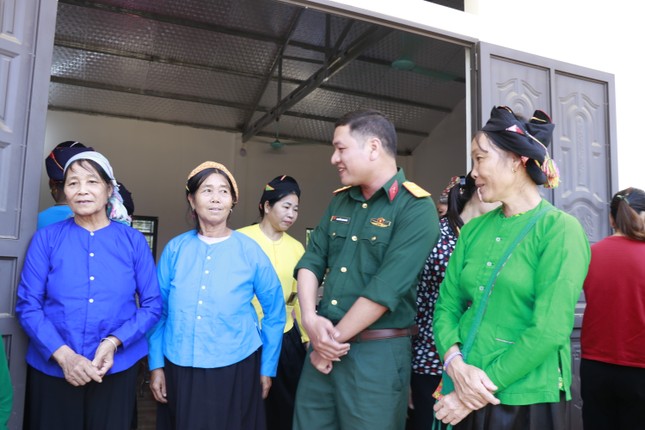 Gác đau thương, người dân Làng Nủ tổ chức Ngày hội Đại đoàn kết toàn dân tộc ảnh 10