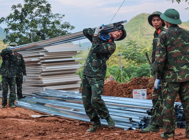 Lào Cai quyết tâm về đích xóa nhà tạm, nhà dột nát ảnh 2