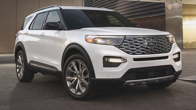 Hơn 2 triệu xe Ford Explorer bị lỗi kính chắn gió phải triệu hồi ảnh 2