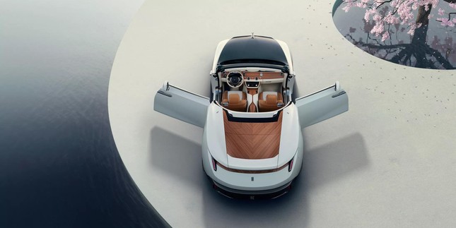 Cận cảnh siêu xe đắt nhất thế giới của Roll-Royce vừa ra mắt ảnh 9