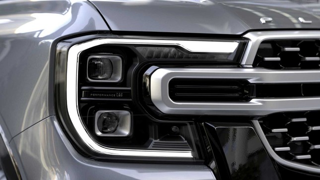 Ford Ranger Platinum động cơ V6 sắp ra mắt Đông Nam Á ảnh 6