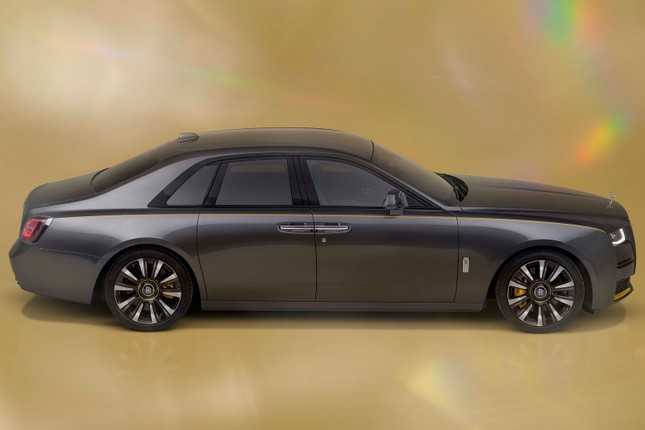 Xế sang Rolls-Royce Ghost Prism kỷ niệm 120 năm thành lập hãng