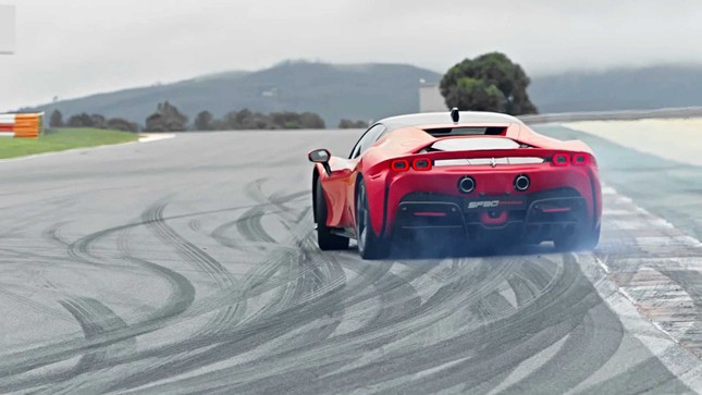 Siêu xe Ferrari gặp nạn được bồi thường kỷ lục ảnh 3