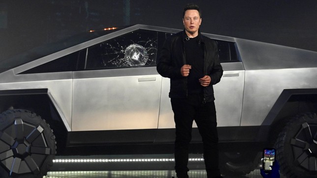 Tesla khẩn cầu khách hàng thôi ‘hành hạ’ xe bán tải điện ảnh 1