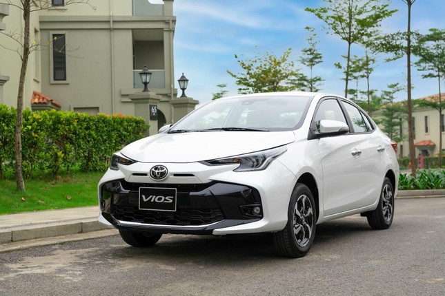 Top 10 ô tô bán chạy nhất tháng 4 tại Việt Nam