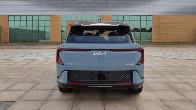Xe điện hiệu suất cao Kia EV5 GT lộ ảnh trước ngày ra mắt