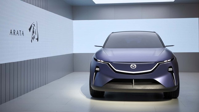 Hé lộ thiết kế phiên bản chạy điện của Mazda CX-5