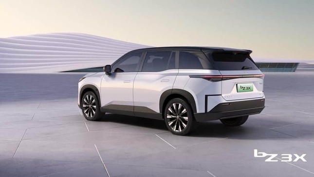 Toyota trình làng bộ đôi xe điện hoàn toàn mới tại Trung Quốc