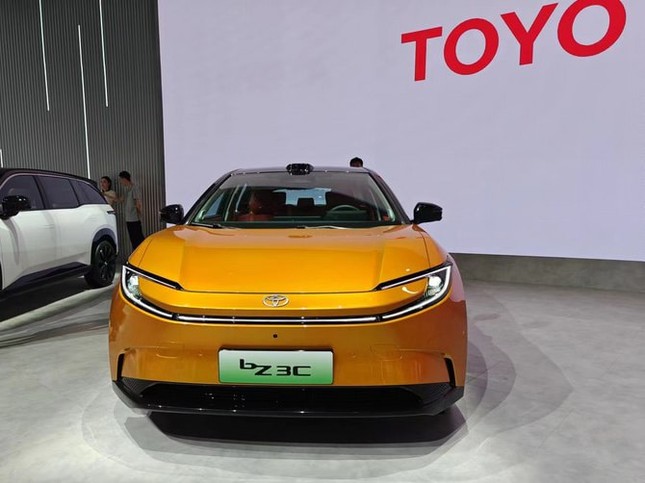 Toyota trình làng bộ đôi xe điện hoàn toàn mới tại Trung Quốc ảnh 15