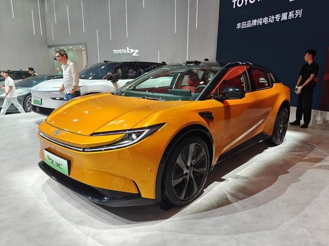 Toyota trình làng bộ đôi xe điện hoàn toàn mới tại Trung Quốc ảnh 14