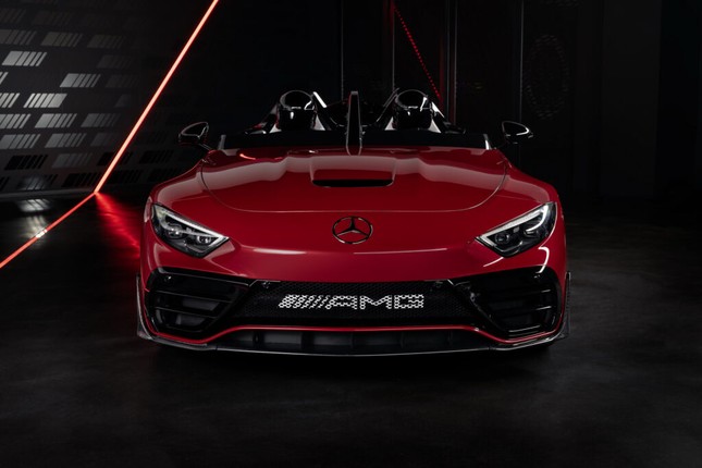 Chiêm ngưỡng Mercedes-AMG PureSpeed hoàn toàn mới, giới hạn 250 chiếc