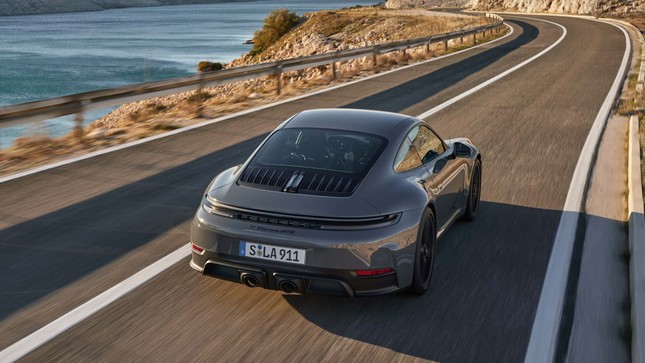 Porsche 911 động cơ hybrid đầu tiên lộ diện ảnh 20