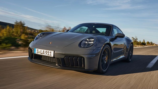 Porsche 911 động cơ hybrid đầu tiên lộ diện ảnh 23