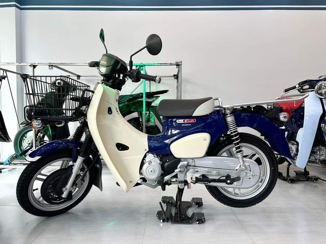 Honda Super Cub Pro đầu tiên về Việt Nam, giá hơn 100 triệu đồng