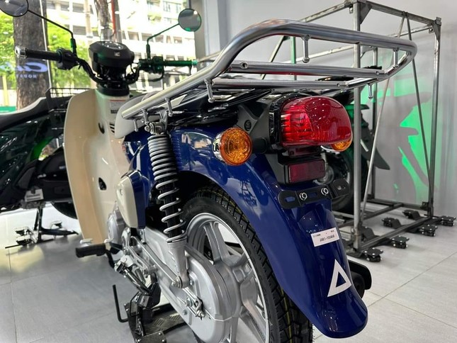 Honda Super Cub Pro đầu tiên về Việt Nam, giá hơn 100 triệu đồng