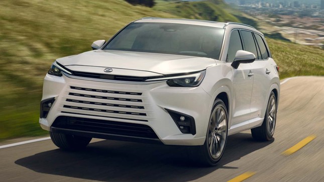 Toyota tạm dừng sản xuất 2 dòng xe SUV vì lỗi túi khí ảnh 2