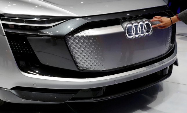 Xe điện Audi tại Trung Quốc bị loại bỏ logo 4 vòng tròn ảnh 1