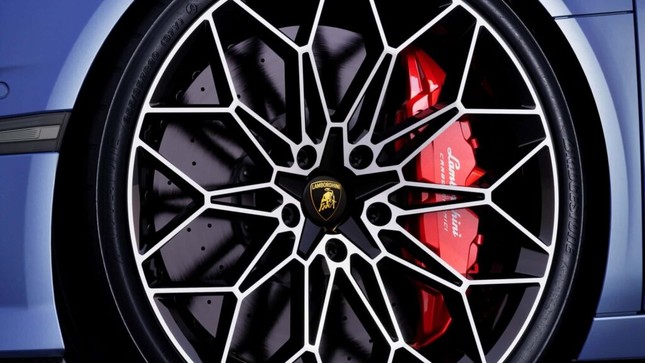 Chiêm ngưỡng siêu xe kế nhiệm Lamborghini Huracan vừa ra mắt ảnh 9