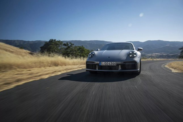 Porsche 911 Turbo ra phiên bản đặc biệt kỷ niệm 50 năm ảnh 15