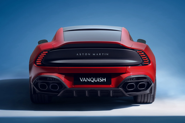 Mẫu xe huyền thoại Aston Martin Vanquish được hồi sinh ảnh 10