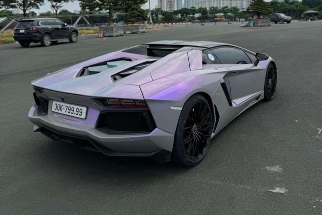 Siêu xe Lamborghini Aventador biển tứ quý 9 rao bán giá 22 tỷ đồng