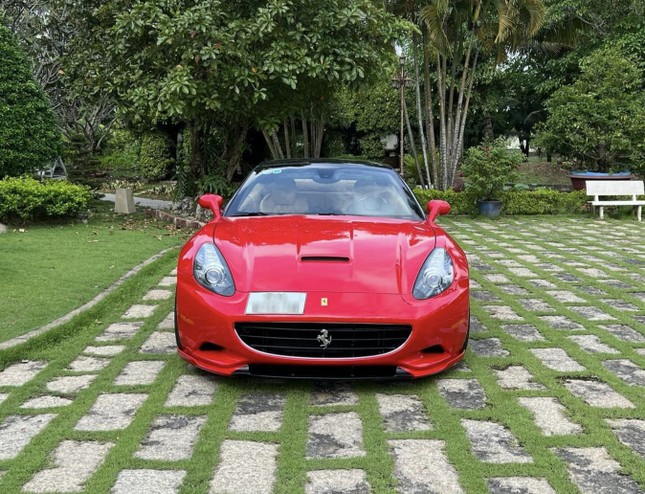 Siêu xe hàng hiếm Ferrari California được rao bán hơn 7 tỷ đồng ảnh 2