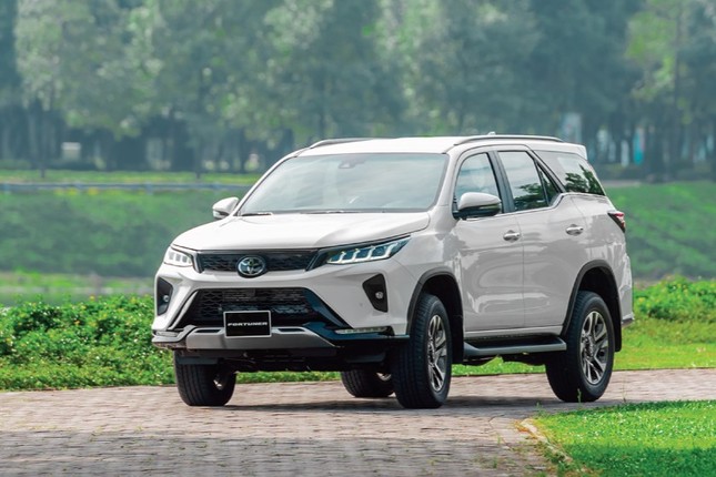 Toyota Fortuner tại Việt Nam sắp được bổ sung bản mới