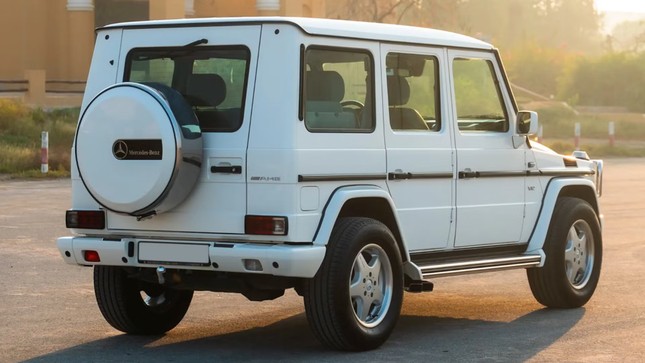 Mercedes G63 phiên bản V12 cực hiếm lên sàn đấu giá ảnh 3