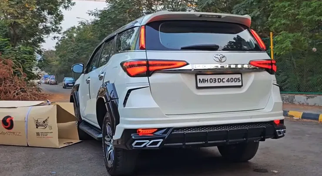 Toyota Fortuner độ theo phong cách siêu SUV Lamborghini Urus ảnh 3