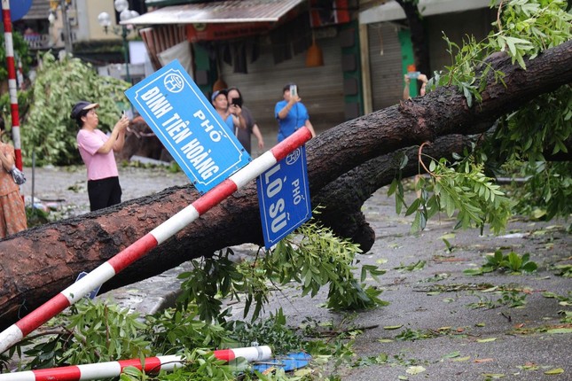 Bão số 3 khiến 9 người chết, gần 190 người bị thương ảnh 2