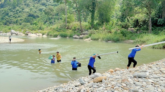 'Cõng' điện lên non ảnh 2