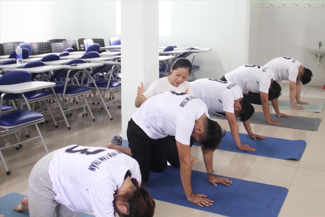 'Chữa lành' tâm thần bằng yoga ảnh 2