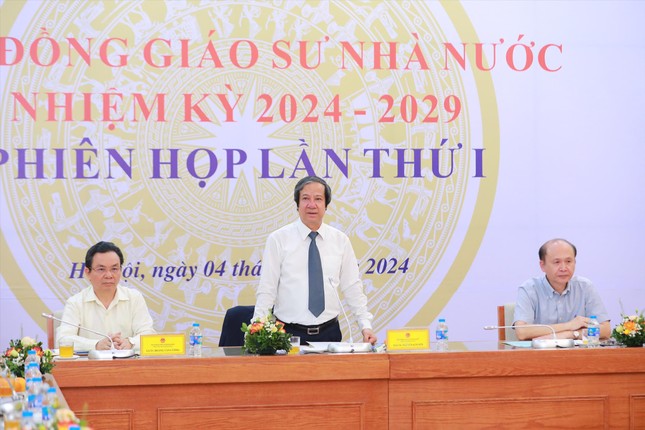 Xét công nhận chức danh GS, PGS năm 2024: Công khai để giảm thiểu vi phạm liêm chính khoa học ảnh 1