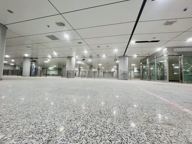 Cận cảnh ga lớn nhất tuyến metro số 1 Bến Thành - Suối Tiên đang hoàn thiện ảnh 14