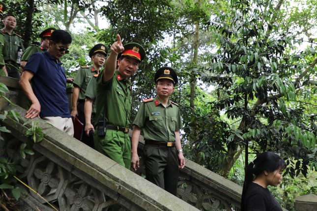 Director of Phu Tho Provincial Police inspects security work at the Hung Temple Festival photo 2