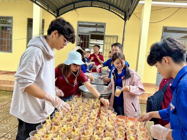 Tuổi trẻ Lâm Đồng làm lợi từ các hoạt động an sinh xã hội gần 500 triệu đồng ảnh 10