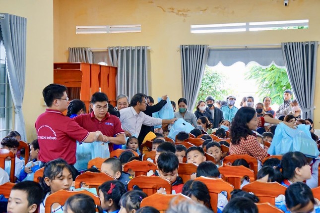 Tuổi trẻ Lâm Đồng làm lợi từ các hoạt động an sinh xã hội gần 500 triệu đồng ảnh 2