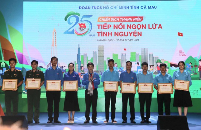 25 năm viết tiếp ngọn lửa tình nguyện vùng cực Nam tổ quốc ảnh 3