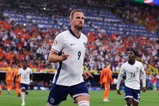 Harry Kane đi vào lịch sử EURO ảnh 1