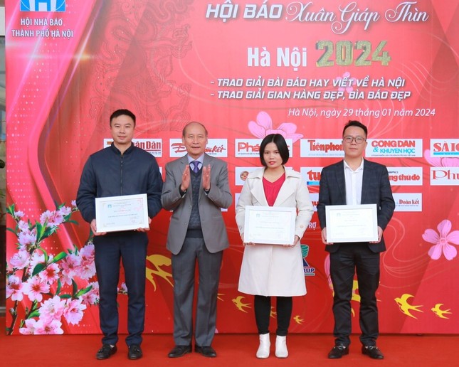 Bế mạc Hội báo Xuân Giáp Thìn - Hà Nội 2024 ảnh 4