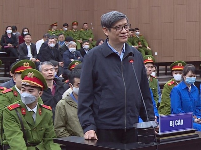 'Thầy trò' cựu Bộ trưởng Y tế Nguyễn Thanh Long bị đề nghị mức án từ 28 - 30 năm tù ảnh 1