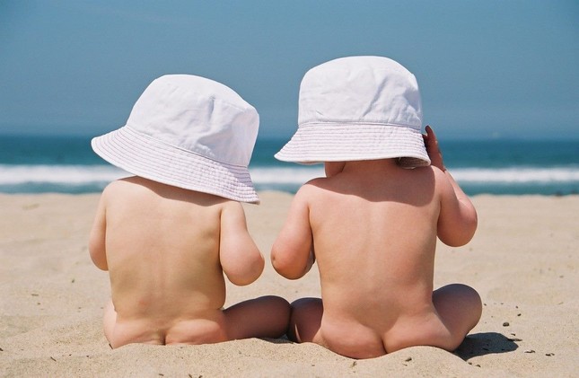 Vitamin D có đầy trong ánh nắng mặt trời nhưng nhiều người vẫn bị bác sĩ chỉ 'thiếu D' ảnh 2