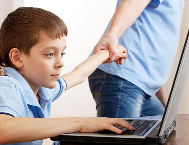Cha mẹ nên làm gì khi con nghiện game? ảnh 2