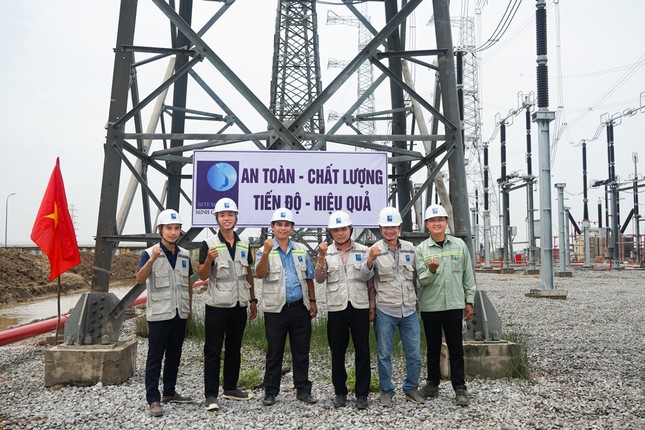 Trên đại công trường đường dây 500kV mạch 3 - Bài cuối: Trạm biến áp cuối tuyến đã sẵn sàng ảnh 2